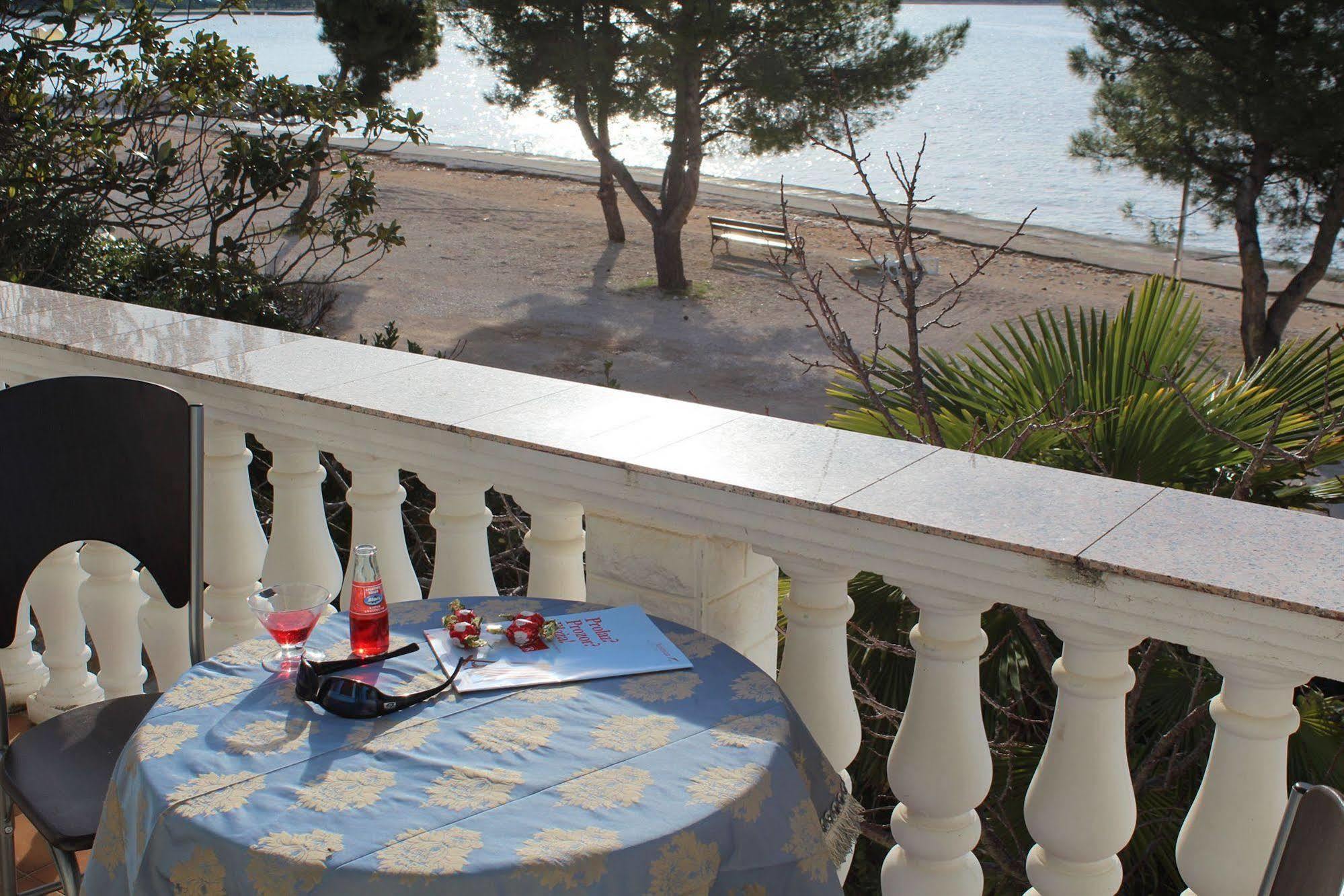 Diklo Beach Rooms-Adults Only Zadar Luaran gambar